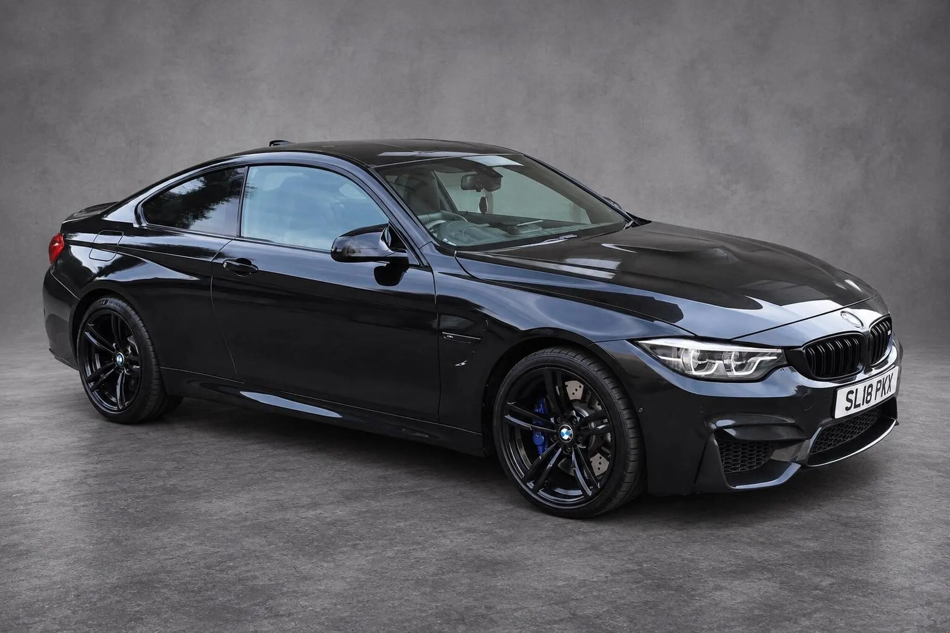 2017 BMW M4 3.0 BiTurbo Coupe 2dr Petrol DCT Euro 6 (s/s) (431 ps) — front three-quarter