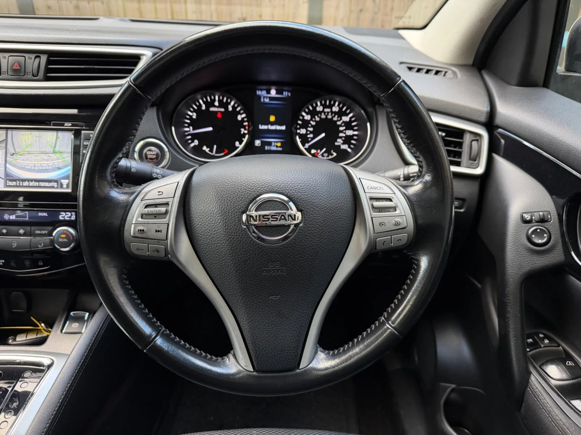 2016 Nissan Qashqai 1.2 DIG-T n-tec+ XTRON 2WD Euro 6 (s/s) 5dr in White — wheels