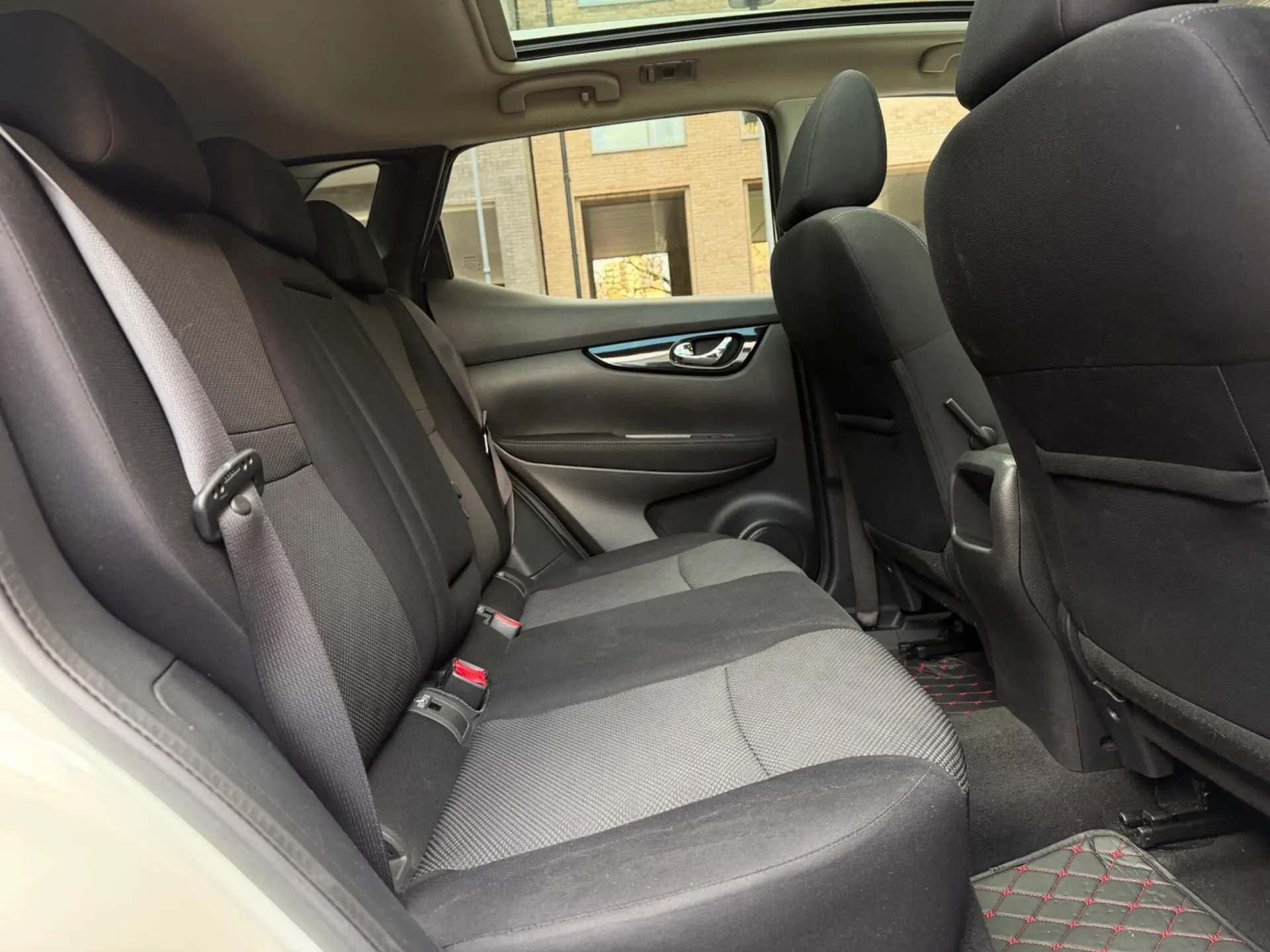 2016 Nissan Qashqai 1.2 DIG-T n-tec+ XTRON 2WD Euro 6 (s/s) 5dr in White — photo 15