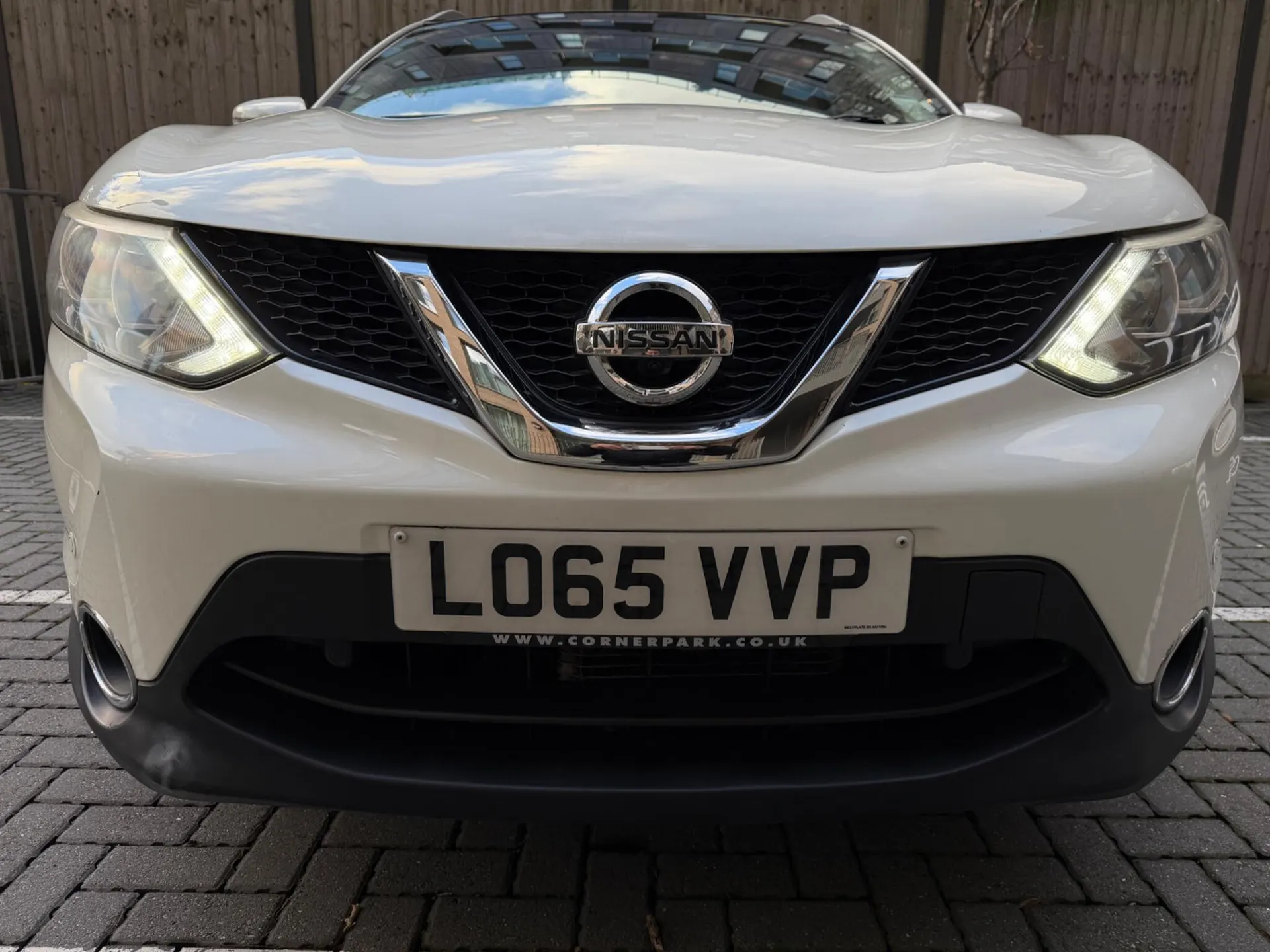 2016 Nissan Qashqai 1.2 DIG-T n-tec+ XTRON 2WD Euro 6 (s/s) 5dr in White — photo 21