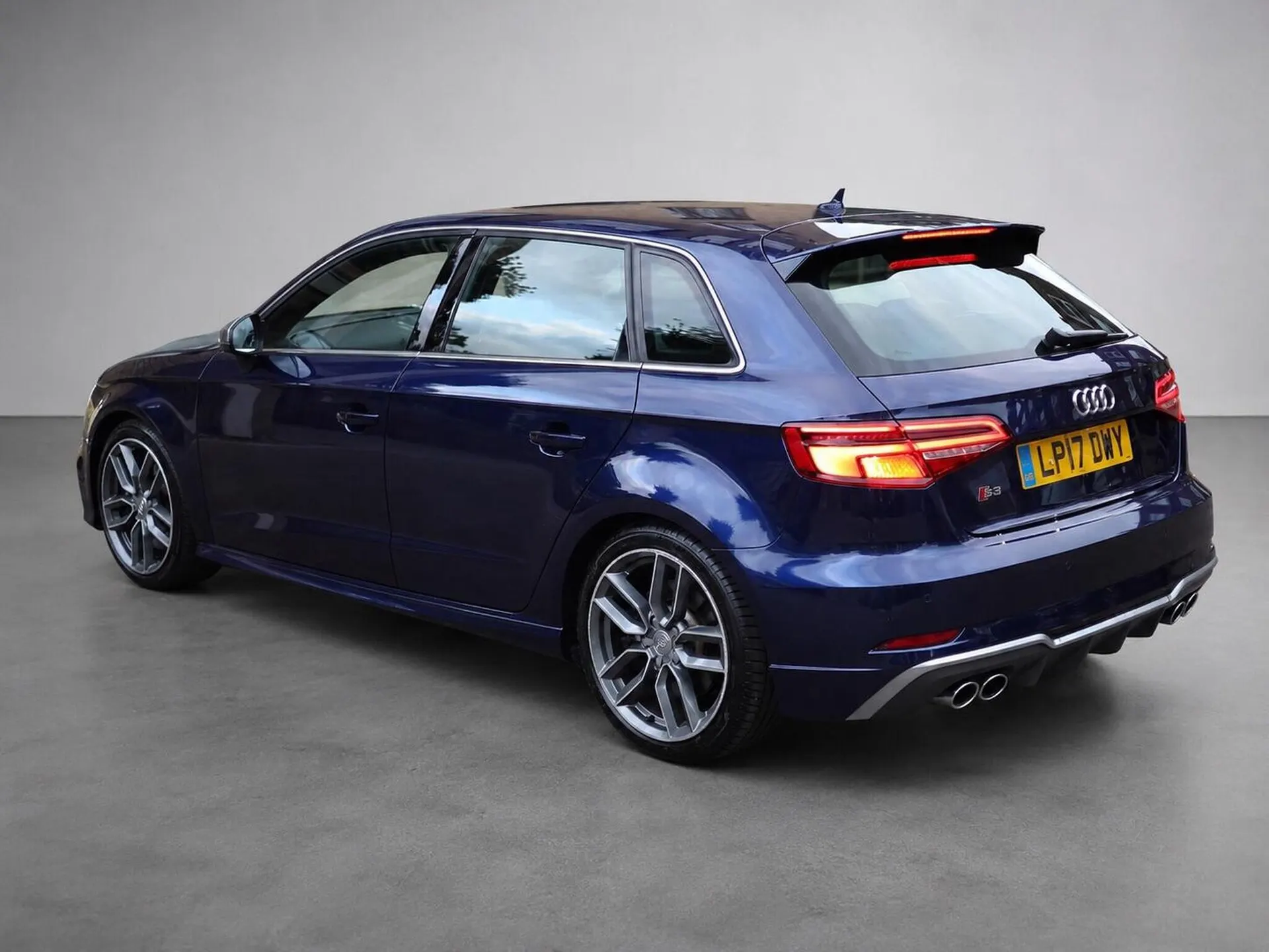2017 Audi S3 2.0 TFSI Sportback S Tronic quattro Euro 6 (s/s) 5dr — interior, front seats
