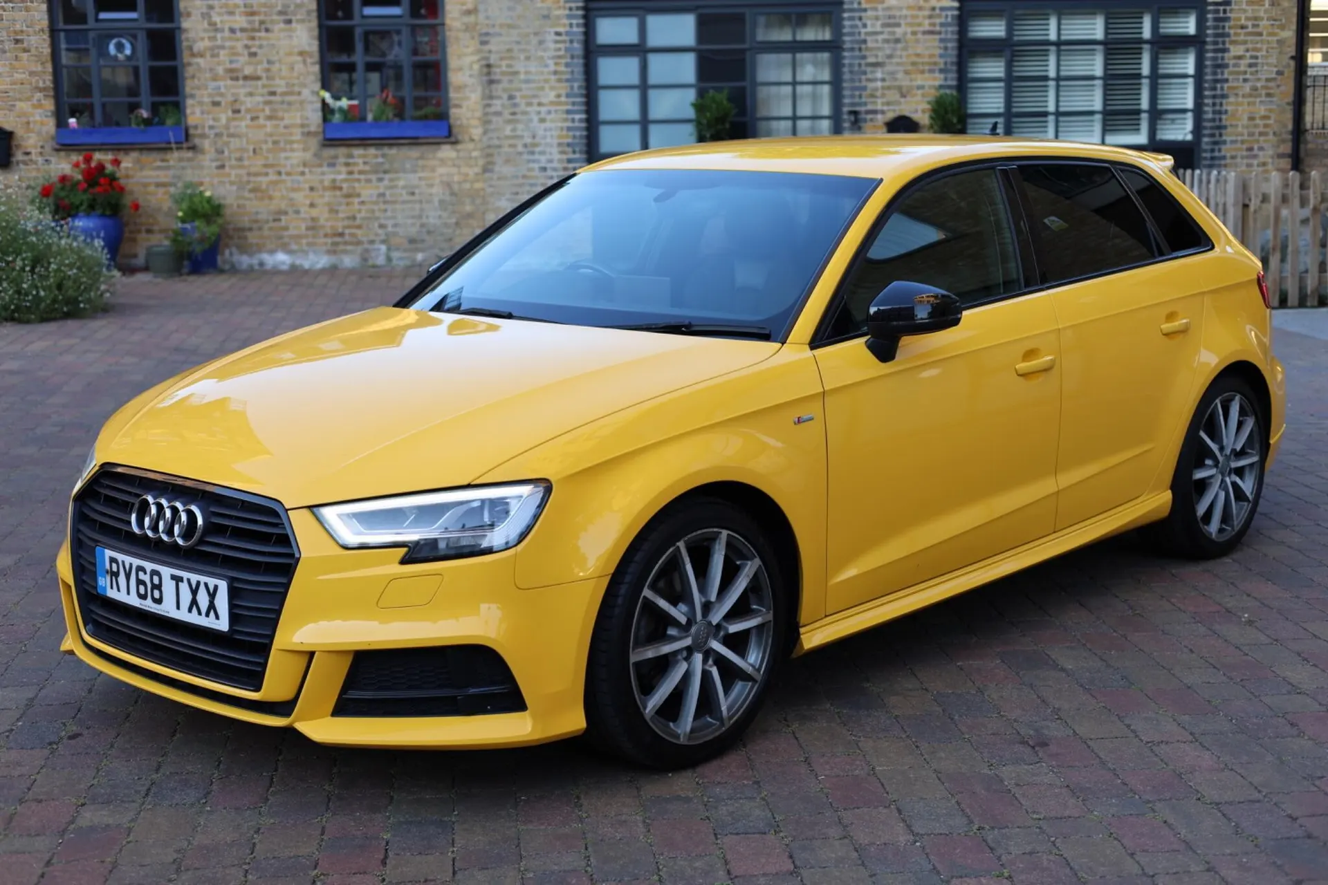 2019 Audi A3 1.5 TFSI CoD 35 Black Edition Sportback S Tronic Euro 6 (s/s) 5dr in Yellow — side profile