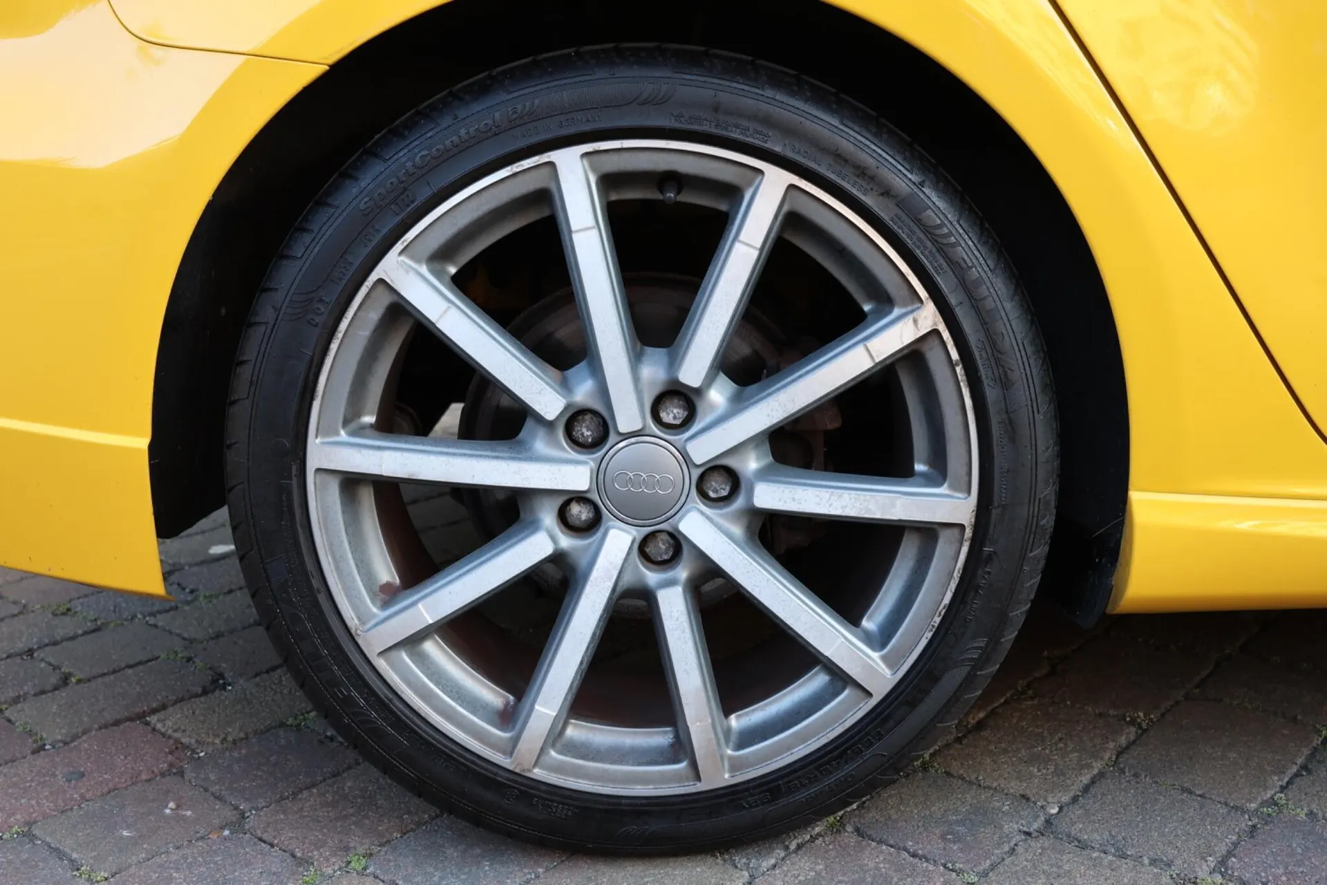 2019 Audi A3 1.5 TFSI CoD 35 Black Edition Sportback S Tronic Euro 6 (s/s) 5dr in Yellow — photo 22