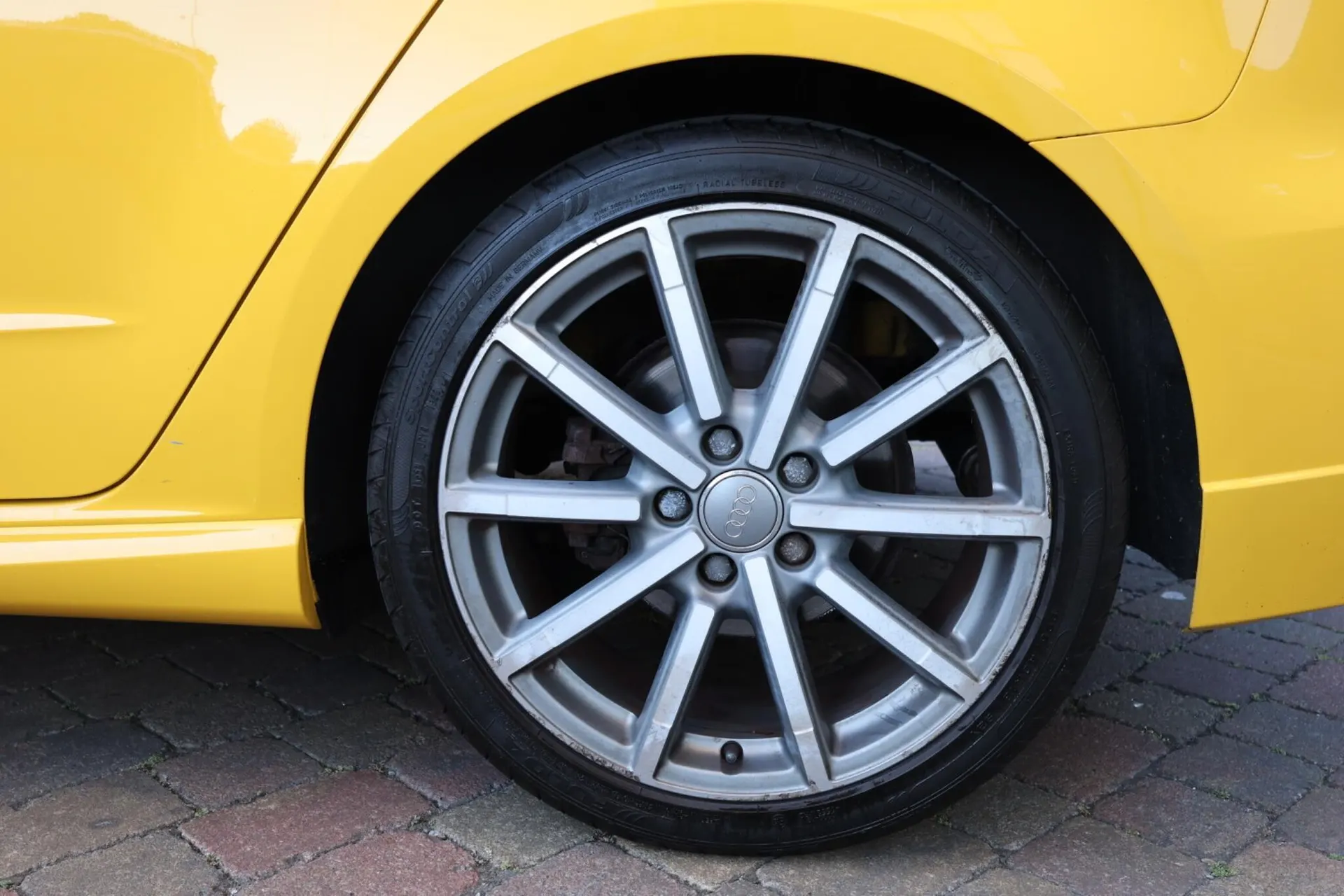 2019 Audi A3 1.5 TFSI CoD 35 Black Edition Sportback S Tronic Euro 6 (s/s) 5dr in Yellow — photo 23