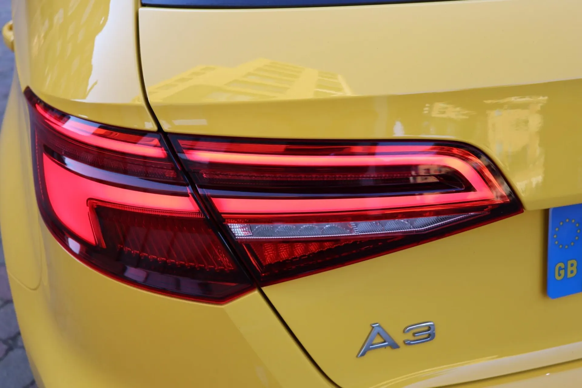 2019 Audi A3 1.5 TFSI CoD 35 Black Edition Sportback S Tronic Euro 6 (s/s) 5dr in Yellow — photo 31