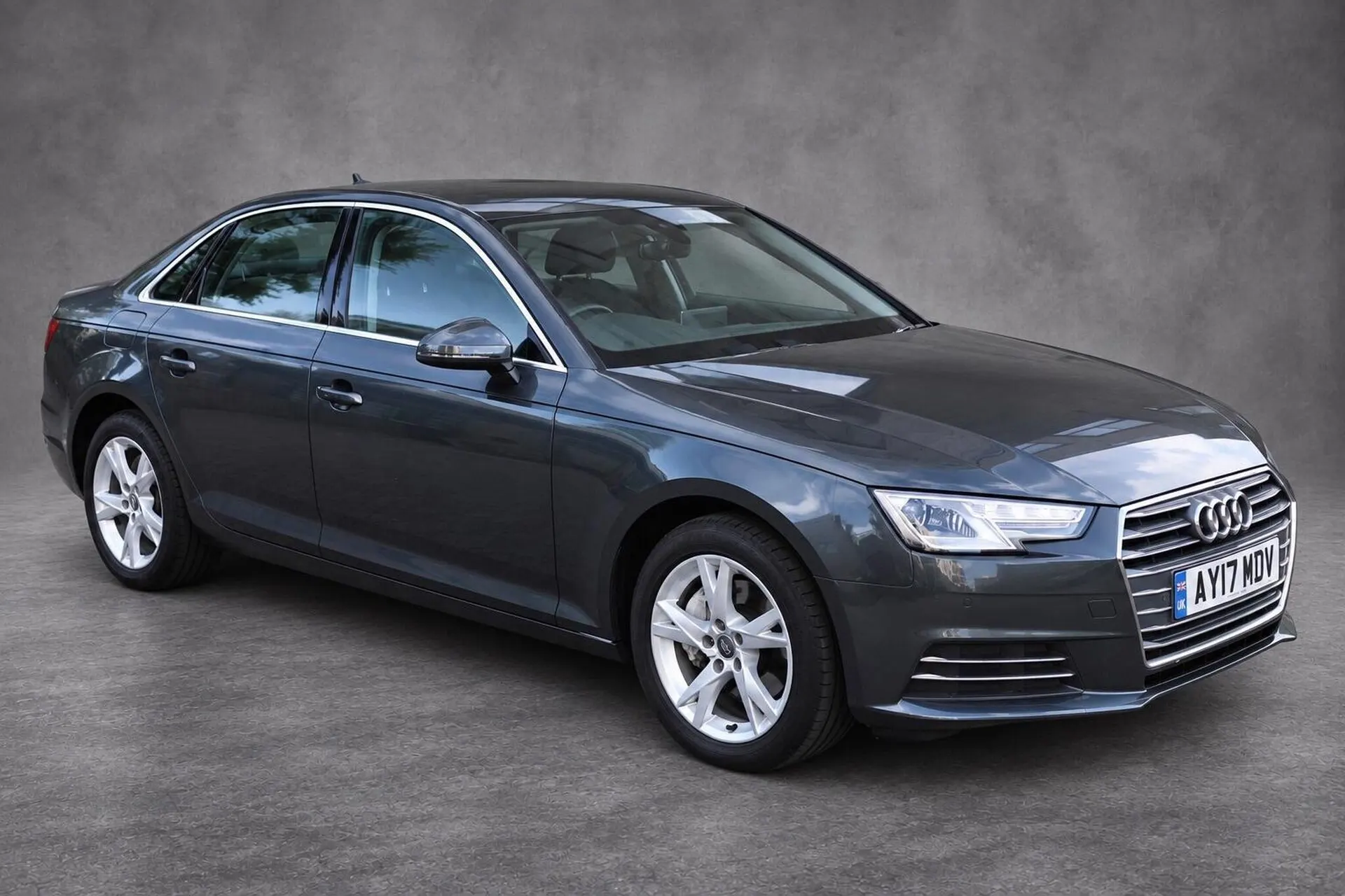 2017 Audi A4 3.0 TDI V6 Sport S Tronic Euro 6 (s/s) 4dr — front three-quarter