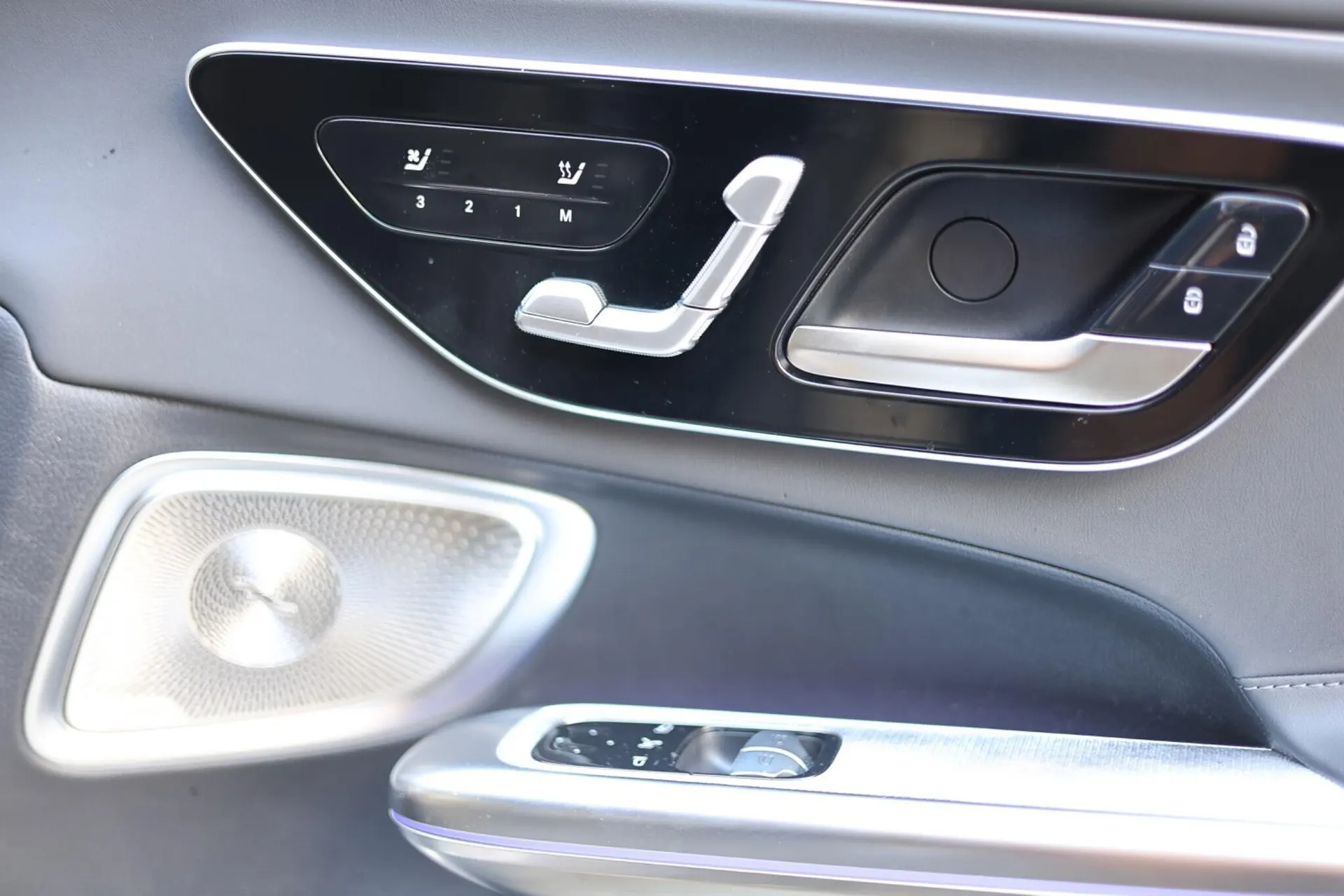 2024 Mercedes-Benz CLE 3.0 CLE53 MHEV AMG Night Edition (Premium Plus) G-Tronic+ 4MATIC+ Euro 6 (s/s) 2dr in Grey — photo 18